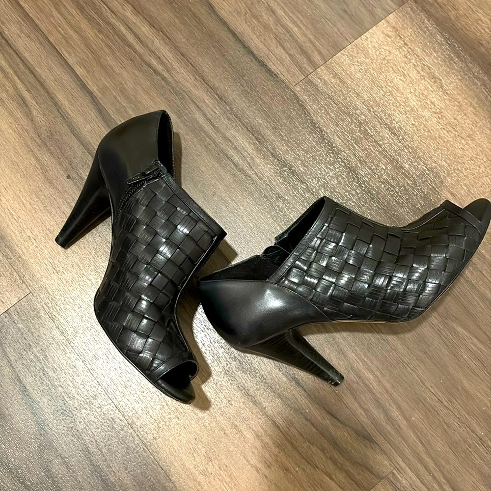 Antonio Melani Black TYLER Pump